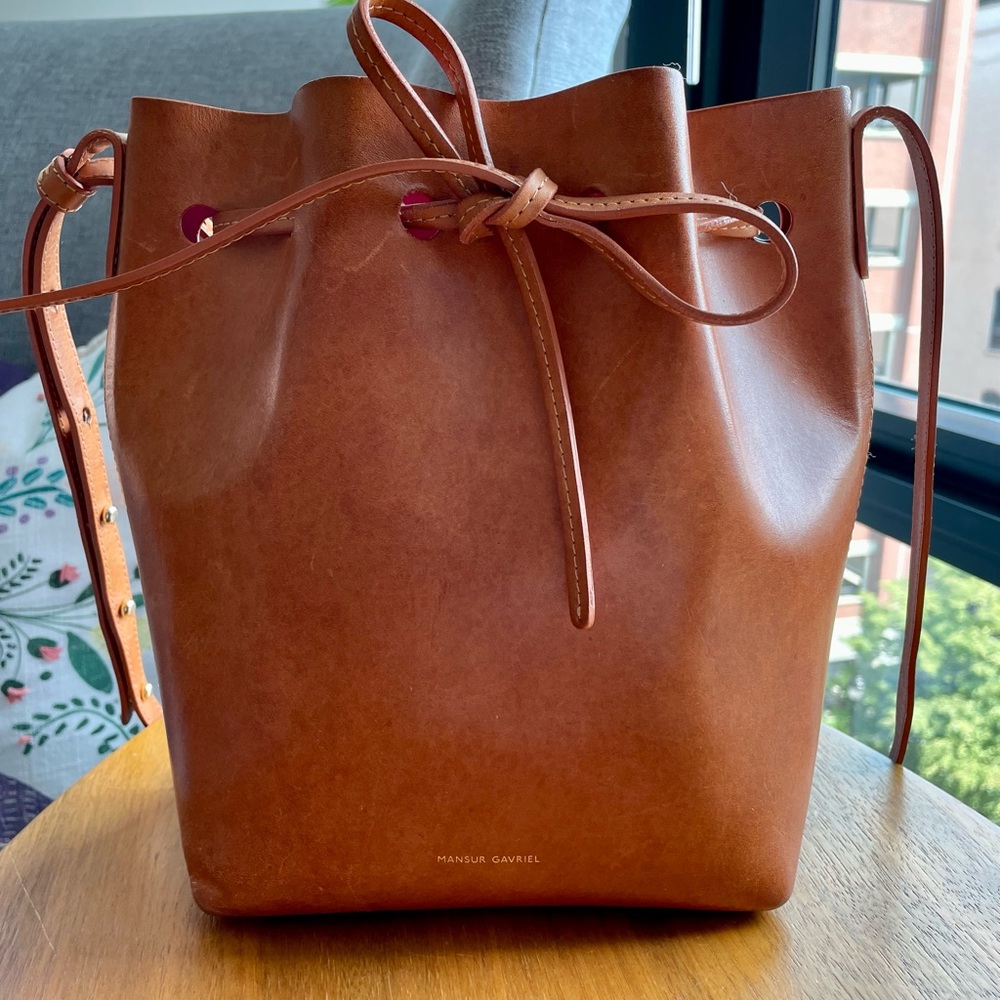 Mansur Gavriel Mini Bucket Bag Cammello/Pink